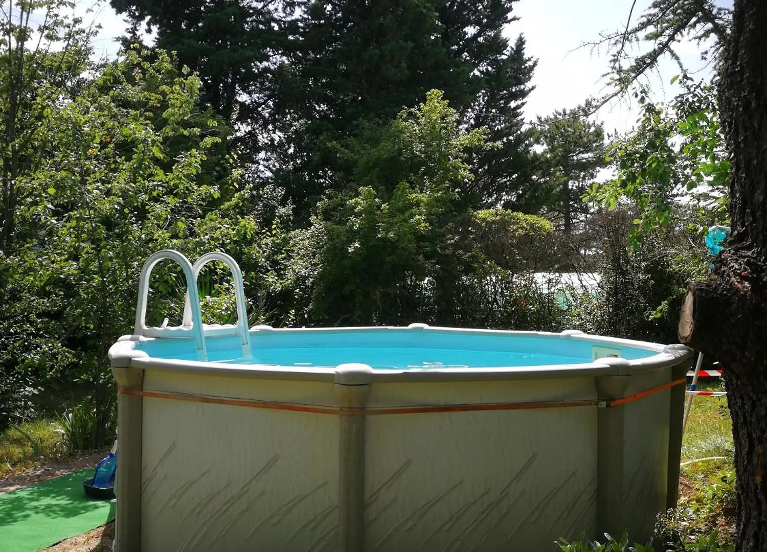 Hébergement de vacances Villa Montloubier à Villeneuve-de-Berg